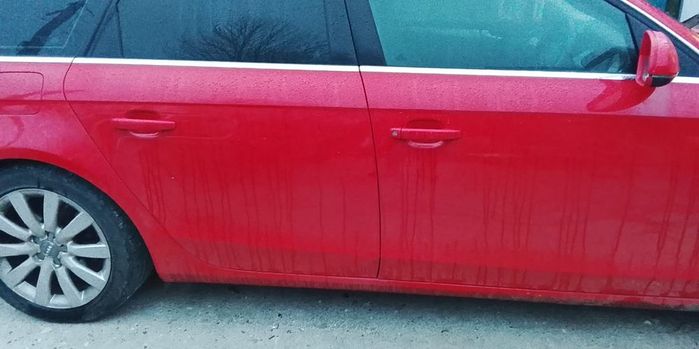 Portiera fata  spate ,stânga ,drapta portiere cod. LZ9Y LY7W LX5V LY3J