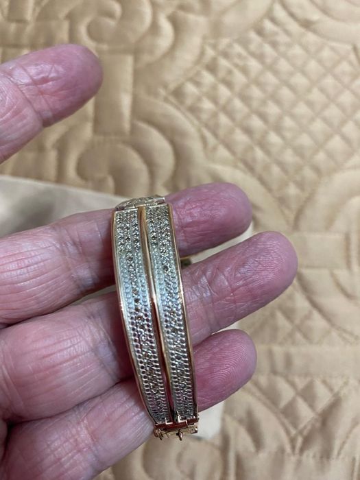 Браслет в виде цветка