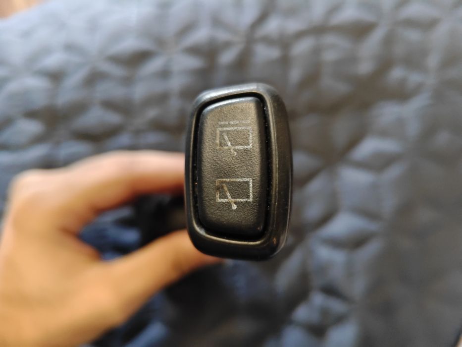 Лост за чистачки Volvo v50