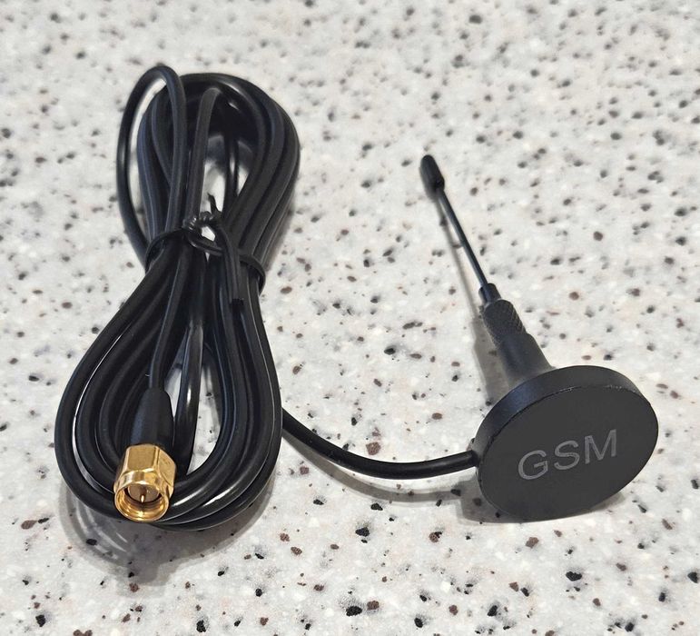 Antena GSM cu cablu prelungitor 3m talpa magnetică