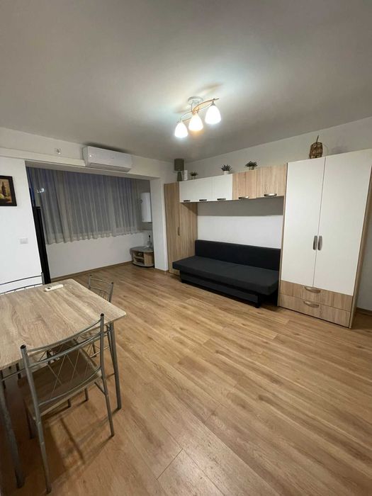 Garsoniera de inchiriat