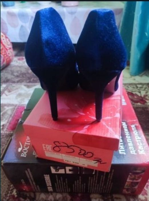 Размер 40 новый 5000 теңге