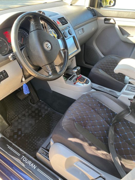 VOLKSWAGEN Touran 2008 — imagine 4