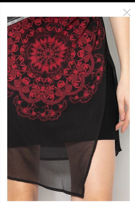 Рокля Babilon Desigual
Рокля Babilon с десен, Черен / Червен / Сив,