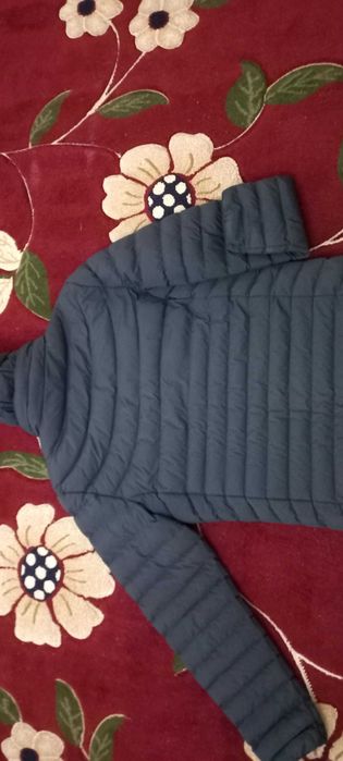 Продаётся мужская куртка Алмалык