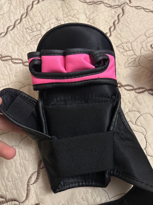 перчатки для Мма