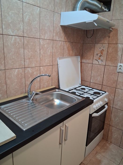 Garsoniera vizavi de chimic