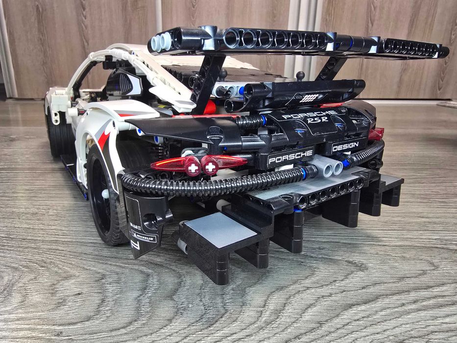 LEGO Technic - Porsche 911 RSR 42096, 1580 piese