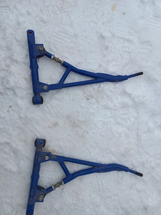 Продам треугольник рычаг лада ваз