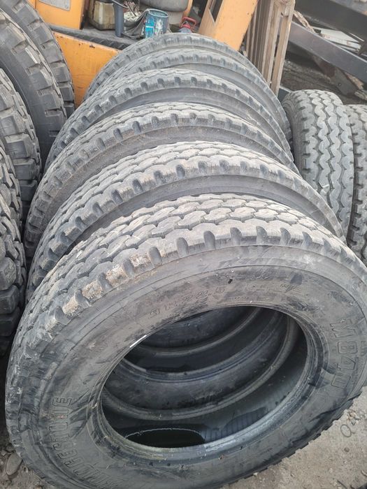 Roti jante anvelope 10R22.5 si 12R22.5 si 9R22.5 si 275/80r22.5 si 295/80r22.5 roti cu 8 gauri