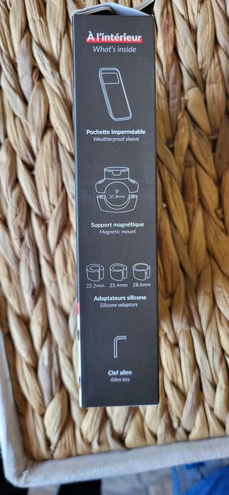 Suport magnetic pentru telefon