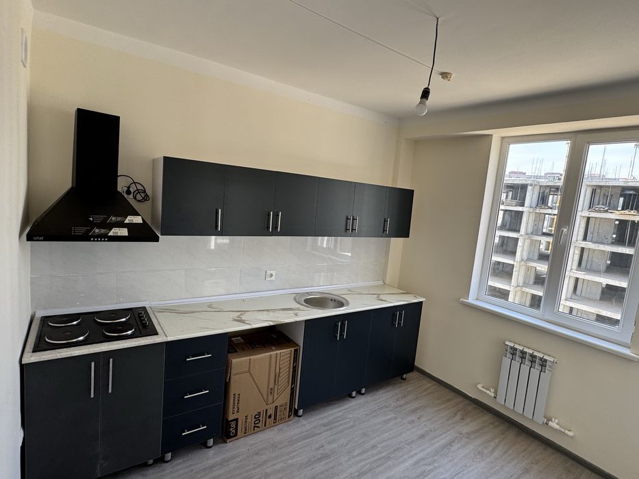 Uy sotiladi yangi bozor oldida xamma sharoitlar mavjud 70 market yoni