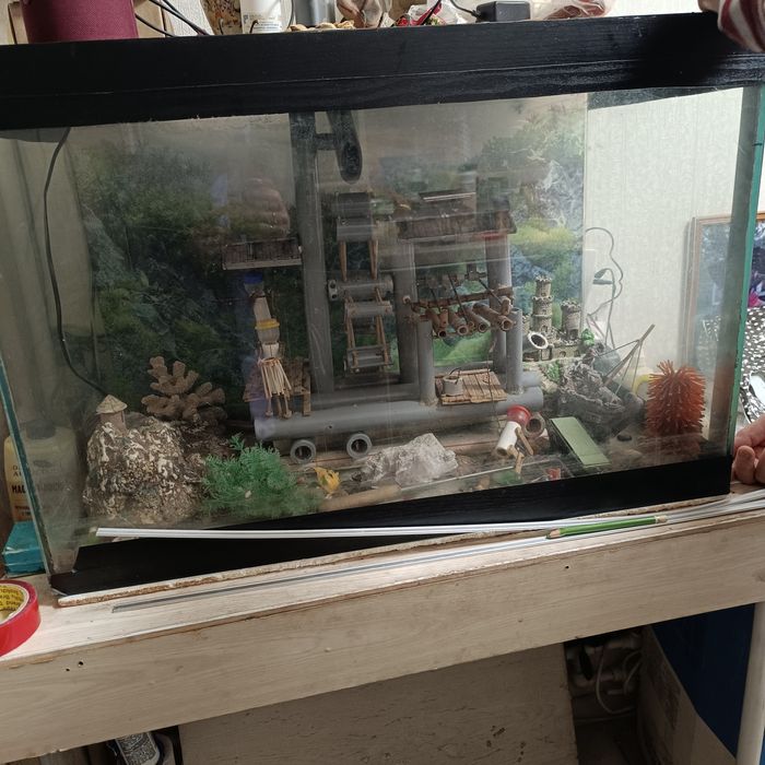 Аквариум и декор