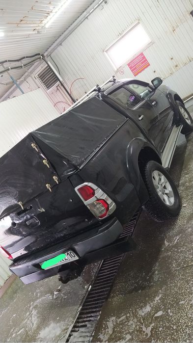 Продам тайота хайлюкс
