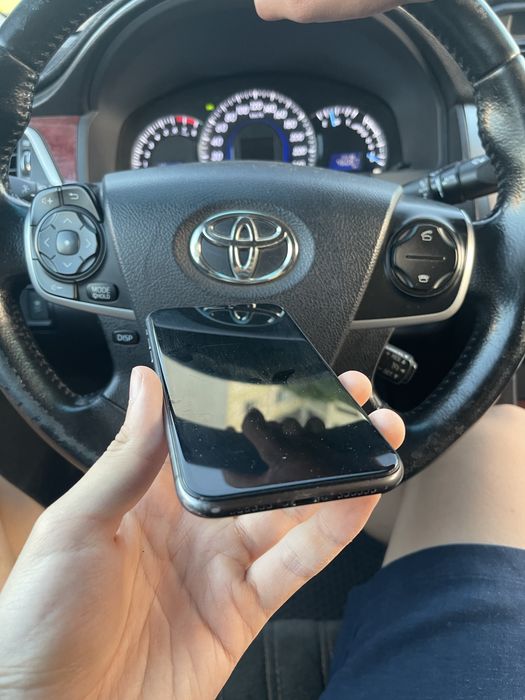 Продам iphone 128GB