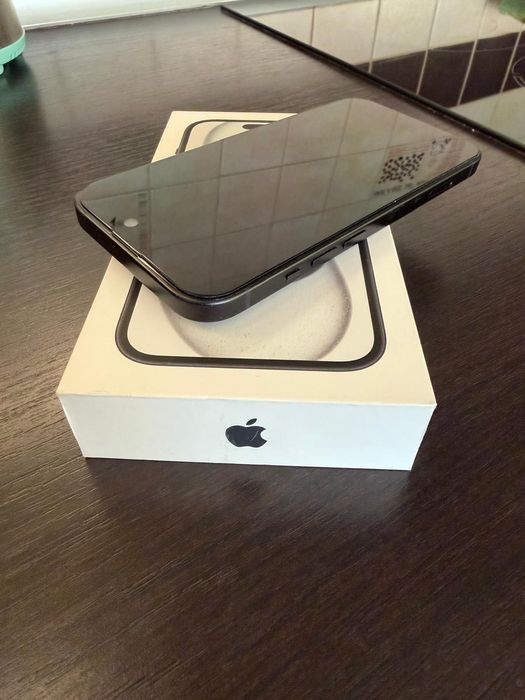 iPhone 15 black 128 GB