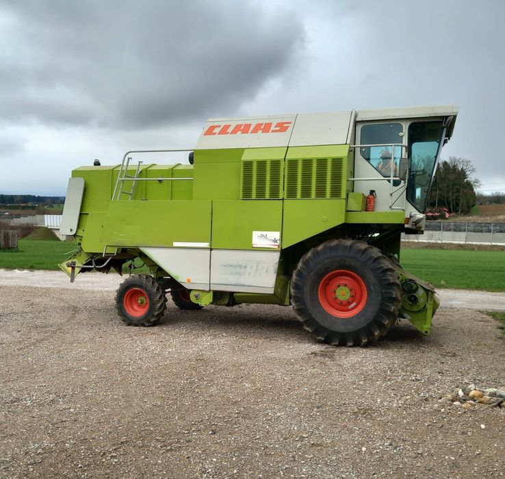 Combina Claas Dominator 88