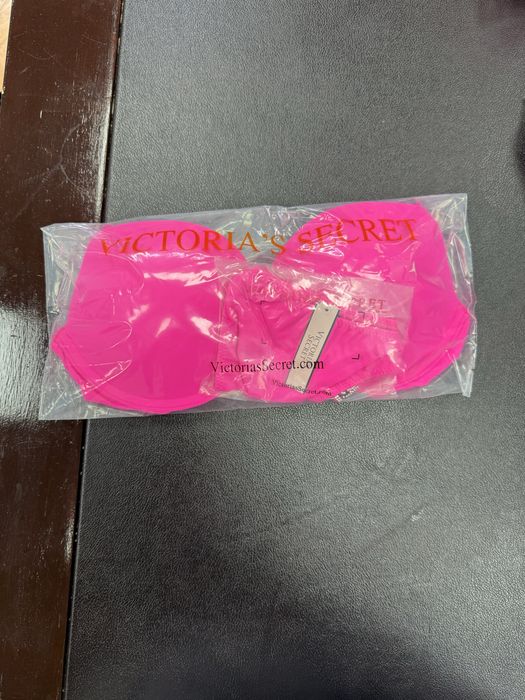 Lenjerie Victoria’s Secret