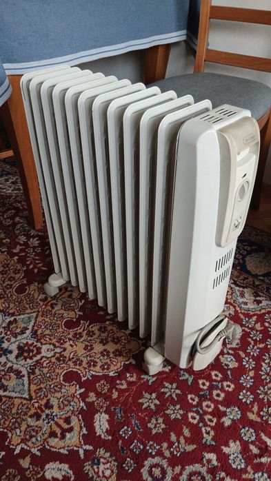 Маслен радиатор DeLonghi HORK KH771225 2500W 12 ребра