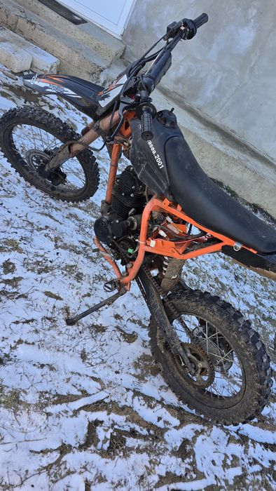 Vând cross KXD 150 cm