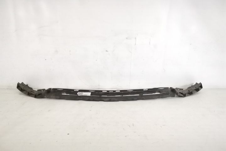 Оригинално долно укрепване на предна броня в добро състояние Мерцедес-