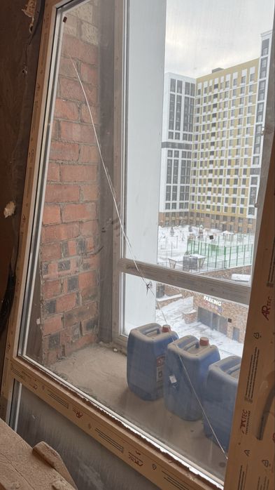 Продам окно и дверь от балкона