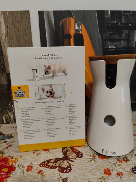 Camera video si alimentator animale domestice