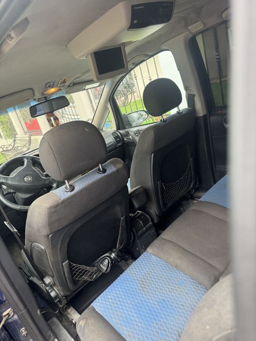 opel zafira