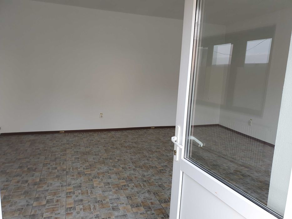 Spatiu central de inchiriat in Tg Carbunesti