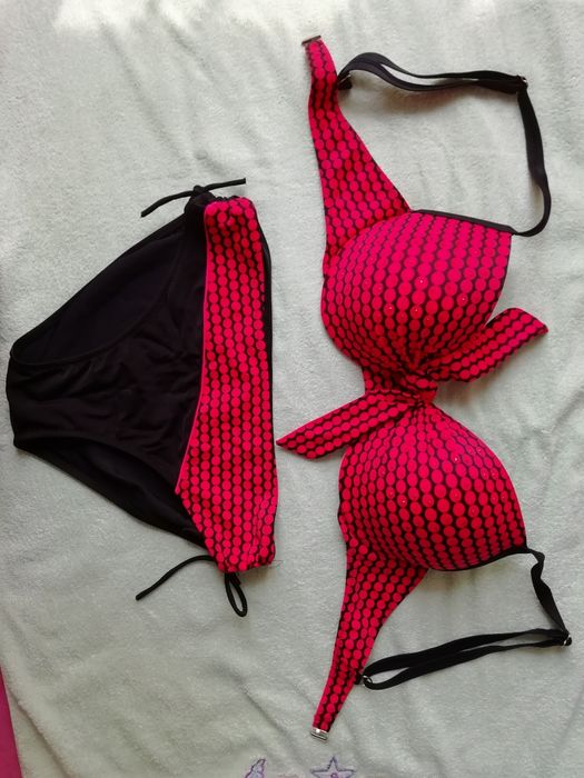 Продам купальник