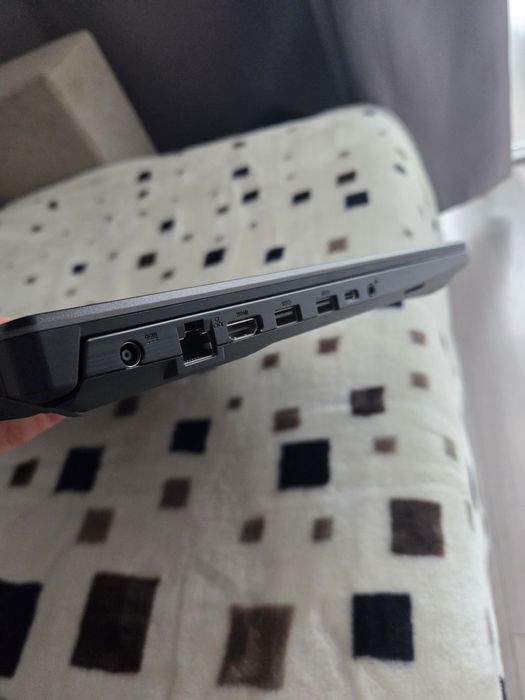 Asus Tuf F17 Fx706hc i7 11800h RTX3050