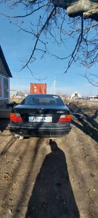 Продам машину BMW