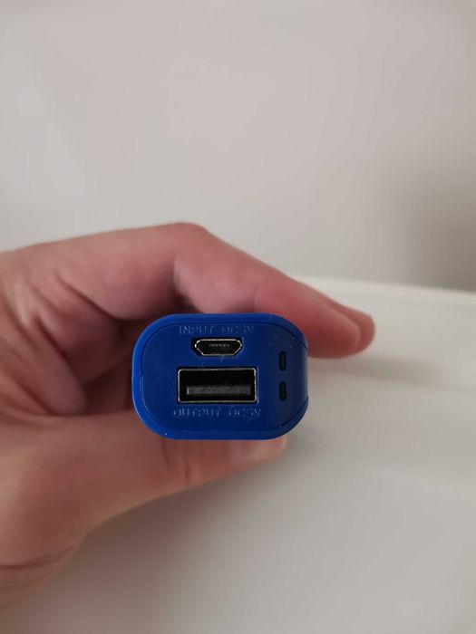 Продавам външна преносима батерия "Prostenal"