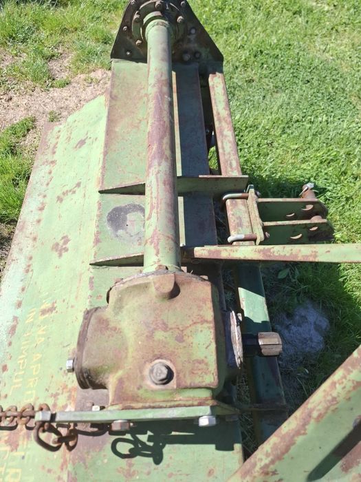 Vand freza pentru Tractor!
