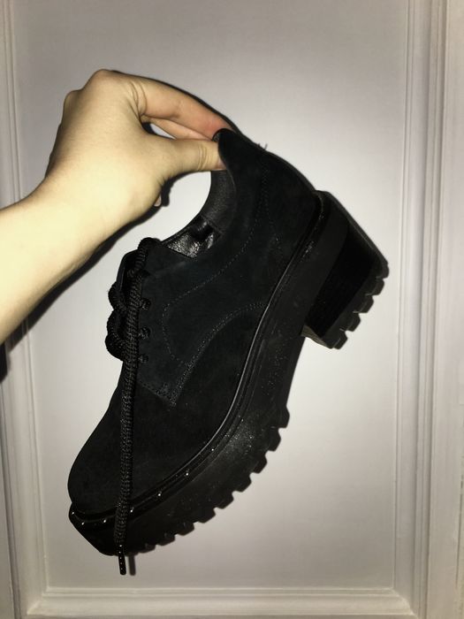 Женская весенняя обувь