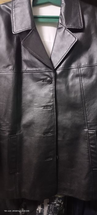 Продам кожаную куртку
