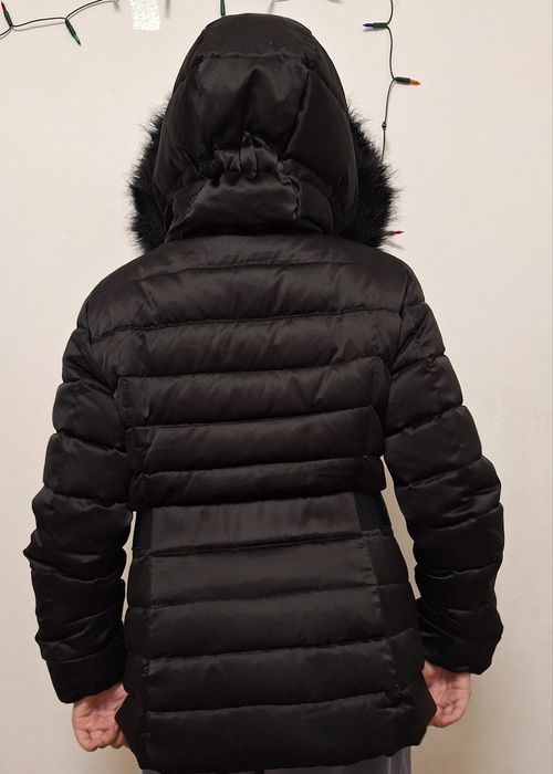 Geaca neagra cu blana