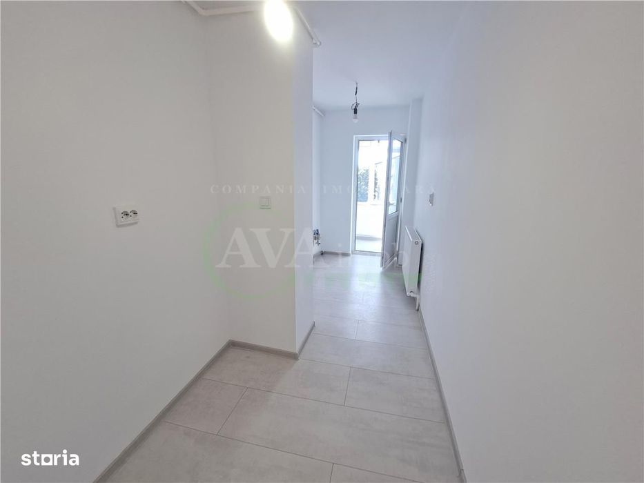 Garsoniera confort 1, etaj 2, cu centrala, nemobilata, zona Mioritei