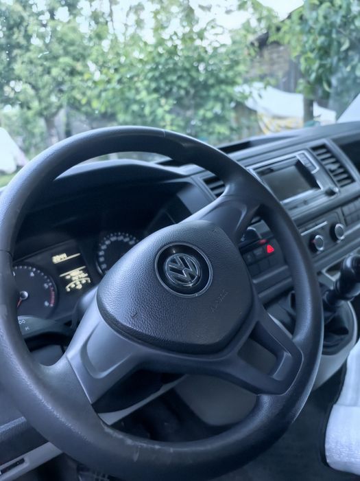 Vând vw transporter t6