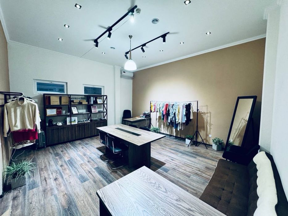 Продается нежилое помещение 776 кв/м. Мирзо Улугбекский район.