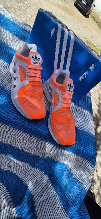 Маратонки Adidas