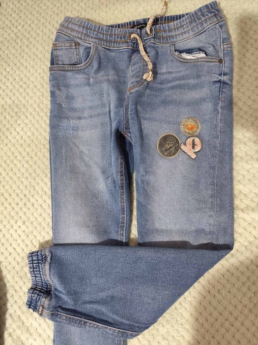 Детски дънки RESEEVED