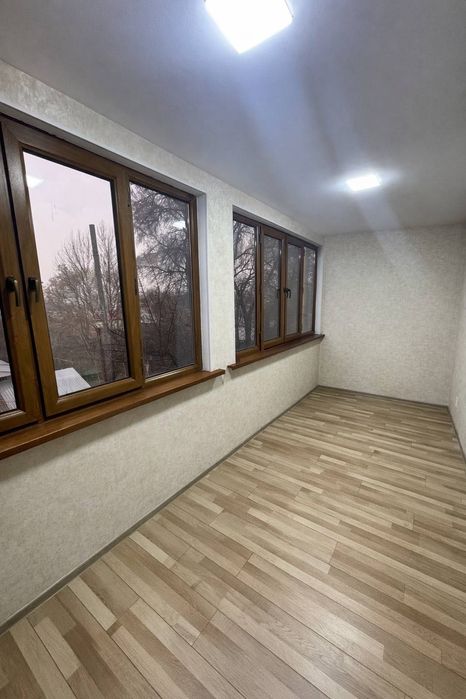 Продается 3 комн квартира, евроремонт, кирпич, Юнусабад, Зарбулок