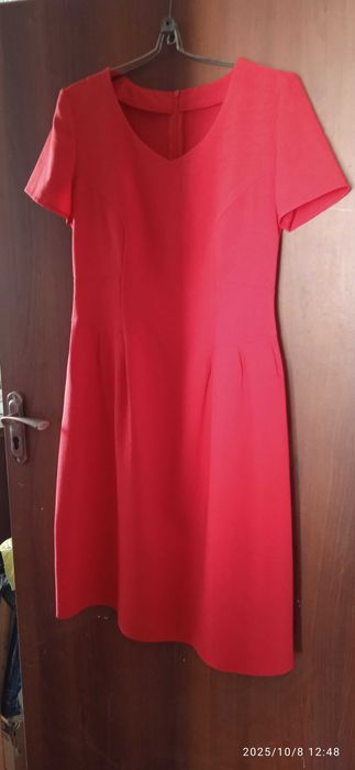 Платье красное 46 размер