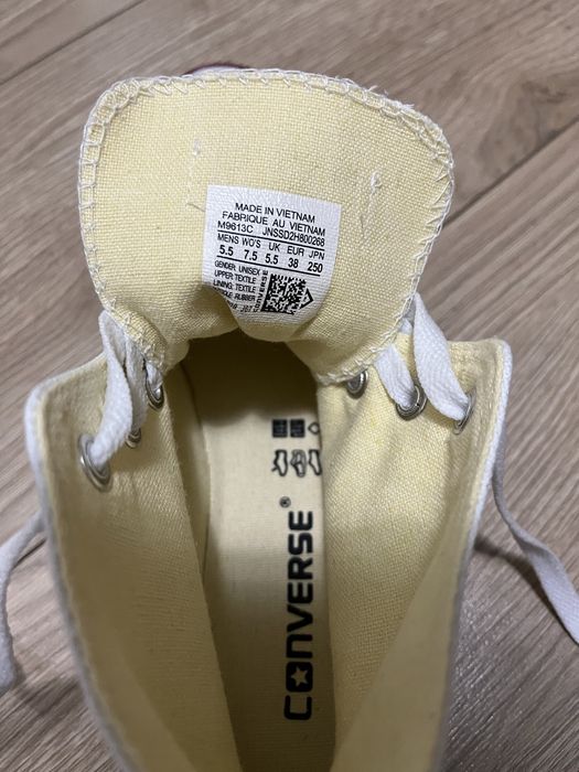 Продам новые кеды 38р.