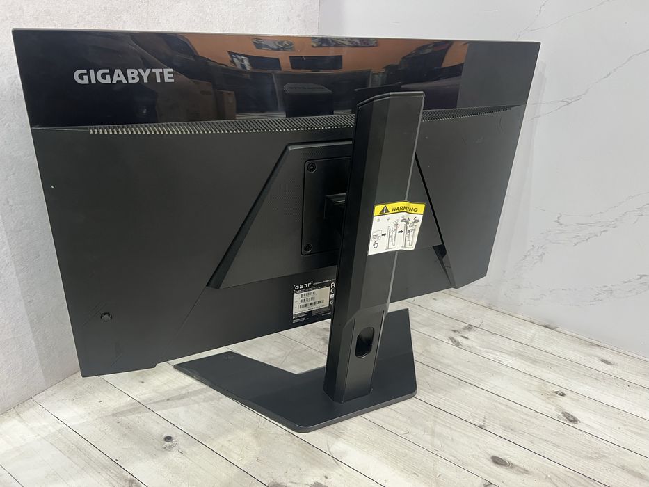 Монитр Gigabyte 27/144