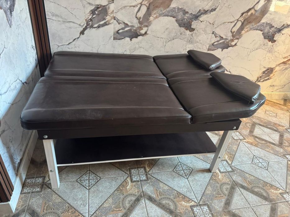 Продам кушетки 4 штуки