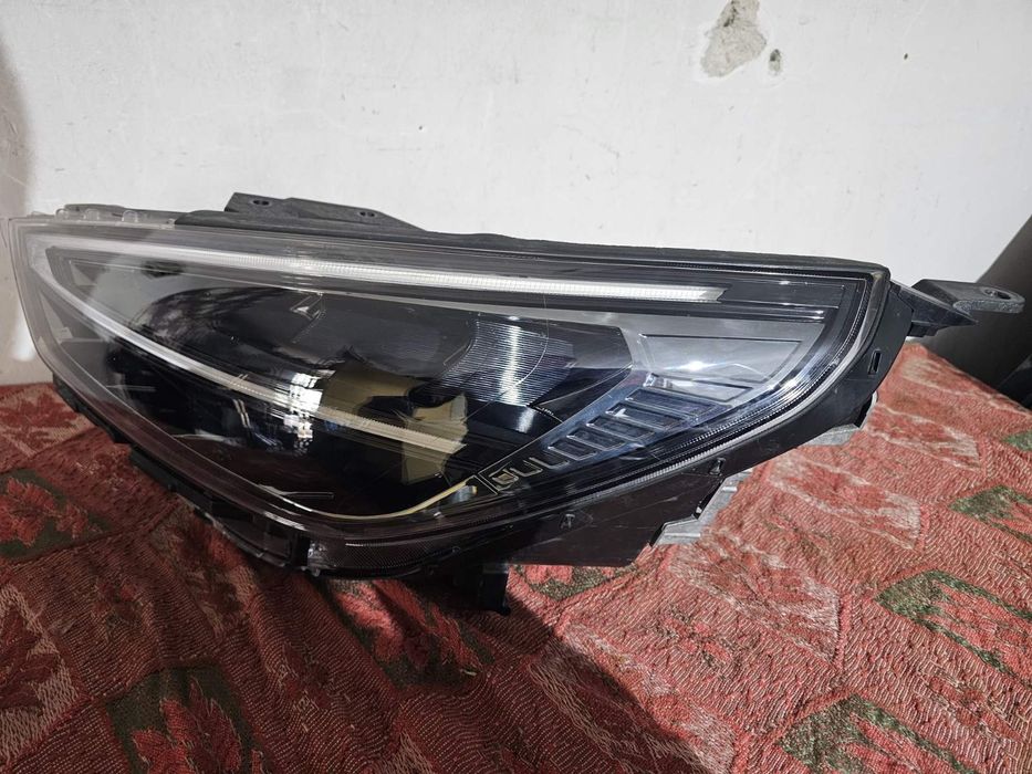 Оригинален ляв фар Full LED за Hyundai i30 Хюндай и30 *без забележки*