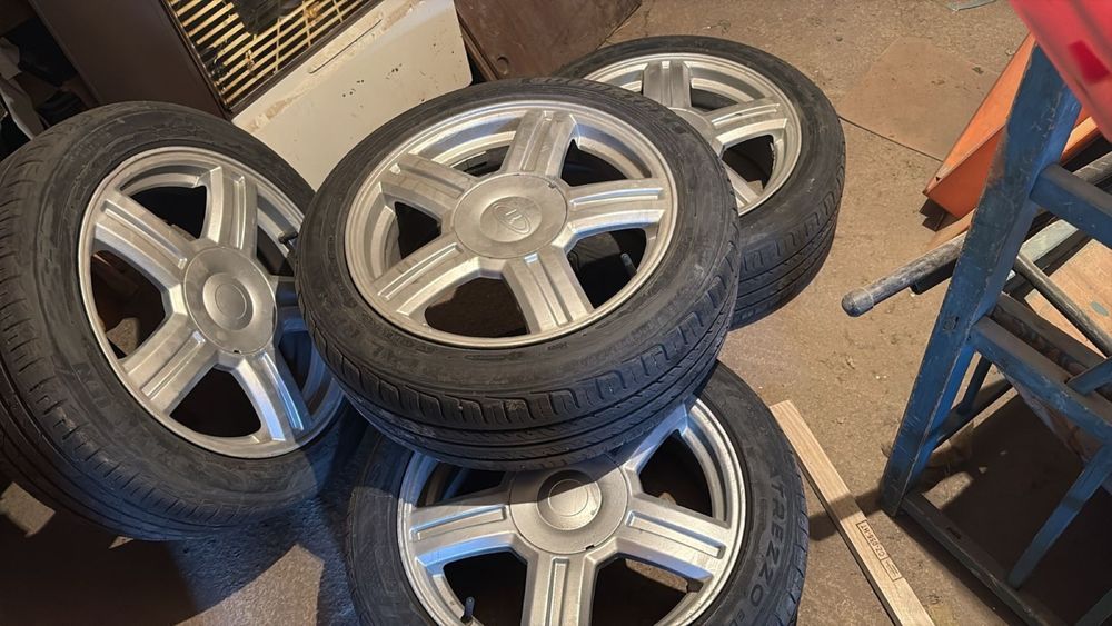 Продам летнюю резину