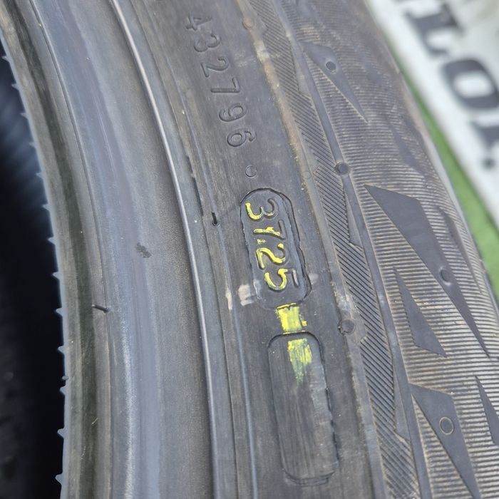 235 55 19 Nokian noi de iarnă